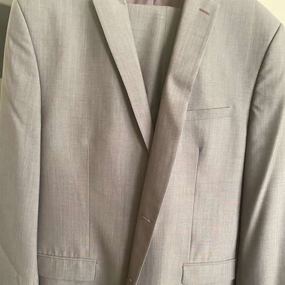 Mens 2 piece suit - Picture 2 of 3
